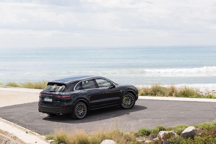  Porsche Cayenne E-Hybrid (PO536) 2018 года  (WW) (фото 2 из 85)